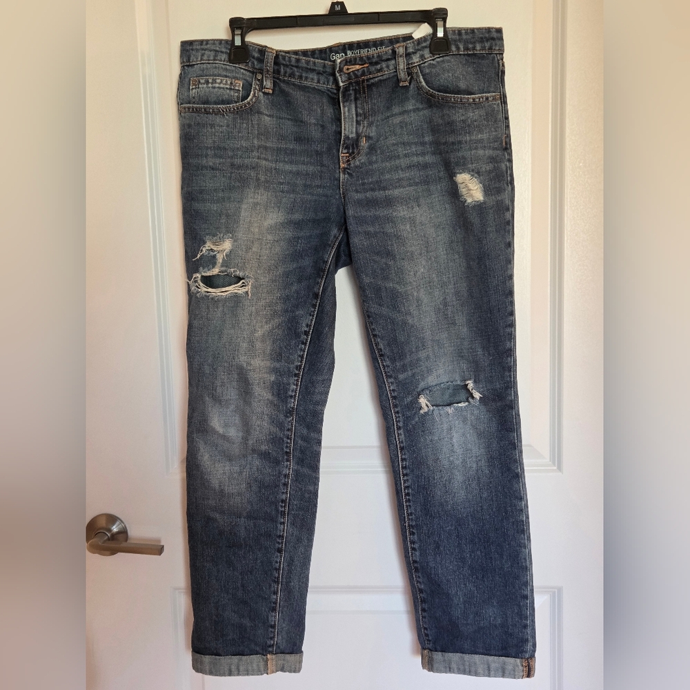 Gap Boyfriend Fit Coupe Ripped Jeans Women